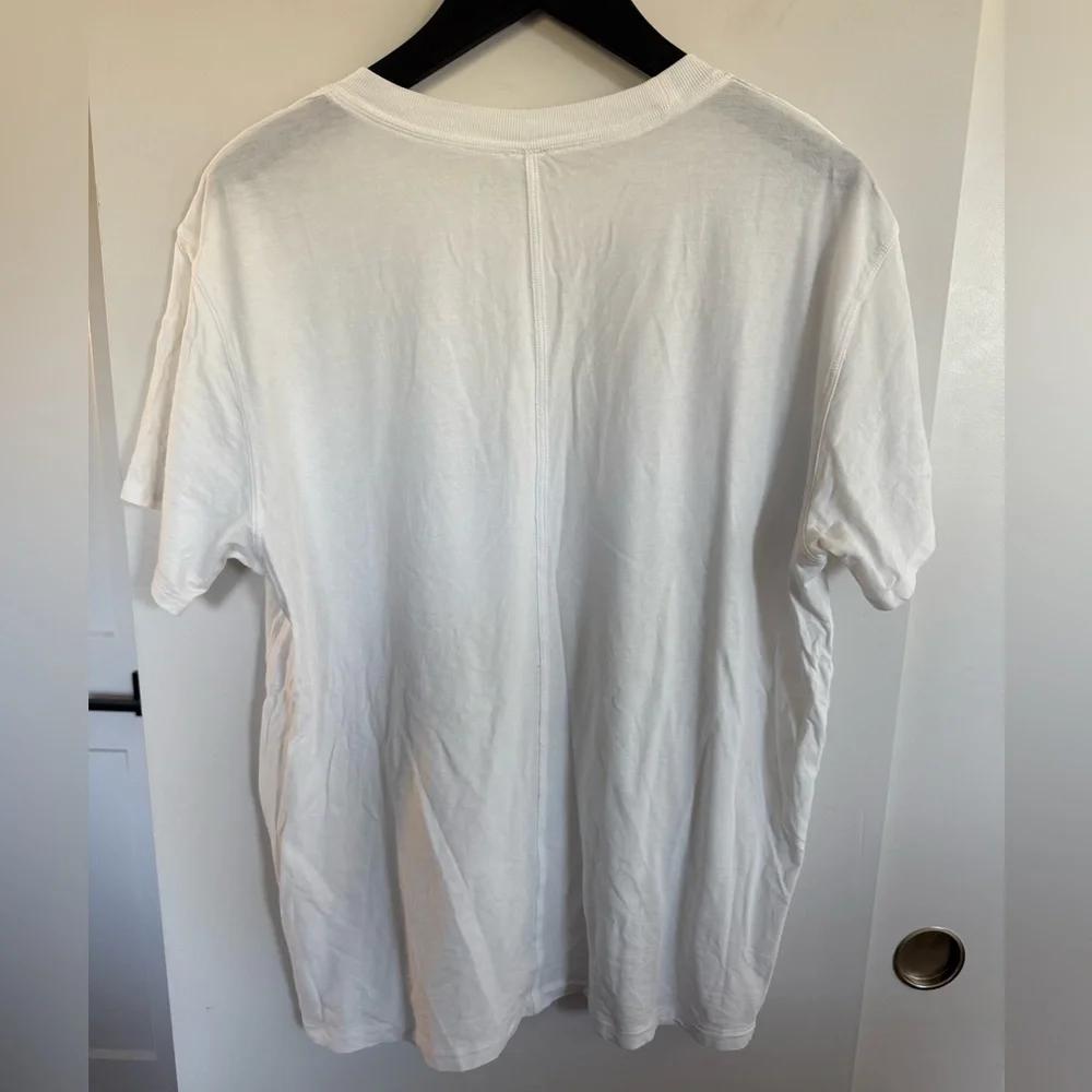 Lululemon New York Skyline All Yours Short Sleeve T-Shirt P2P 22.5” Size 8 - Picture 6 of 8
